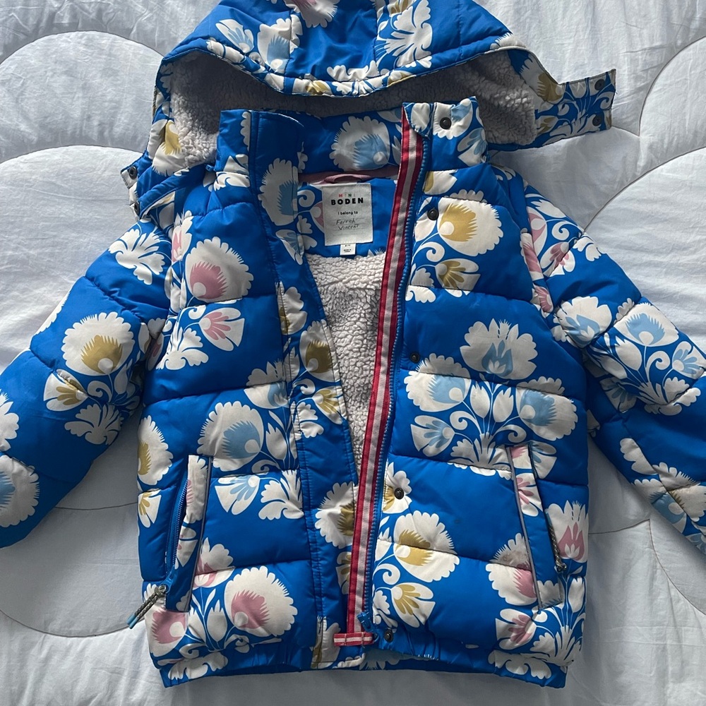 Boden Blue Floral Puffer Jacket and matching Pants